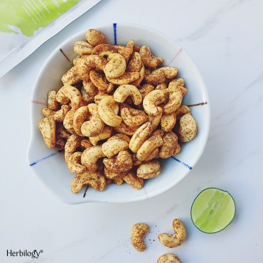 Moringa Baked Cashews